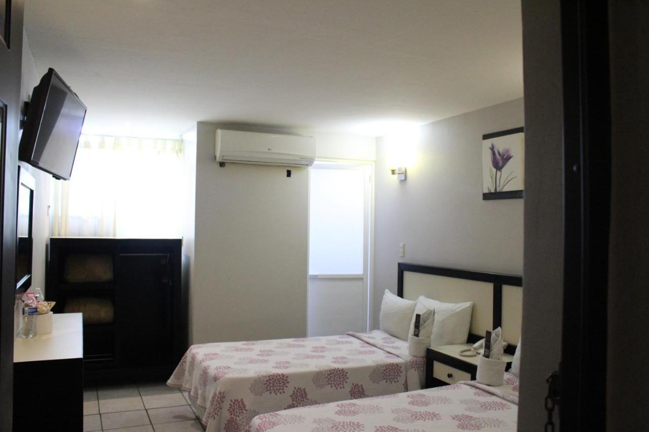 Hotel Florencia Poza Rica Exteriör bild