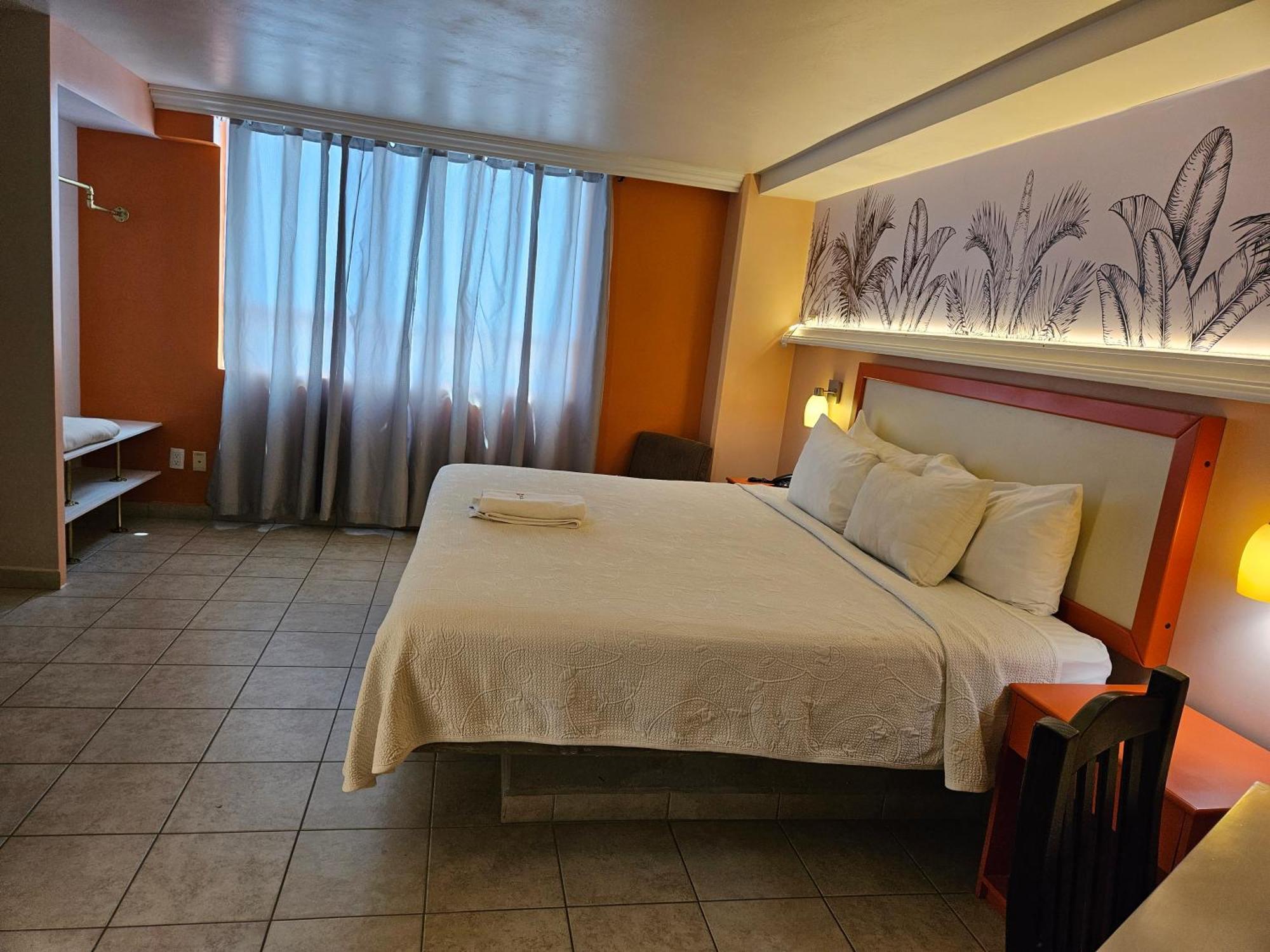 Hotel Florencia Poza Rica Exteriör bild