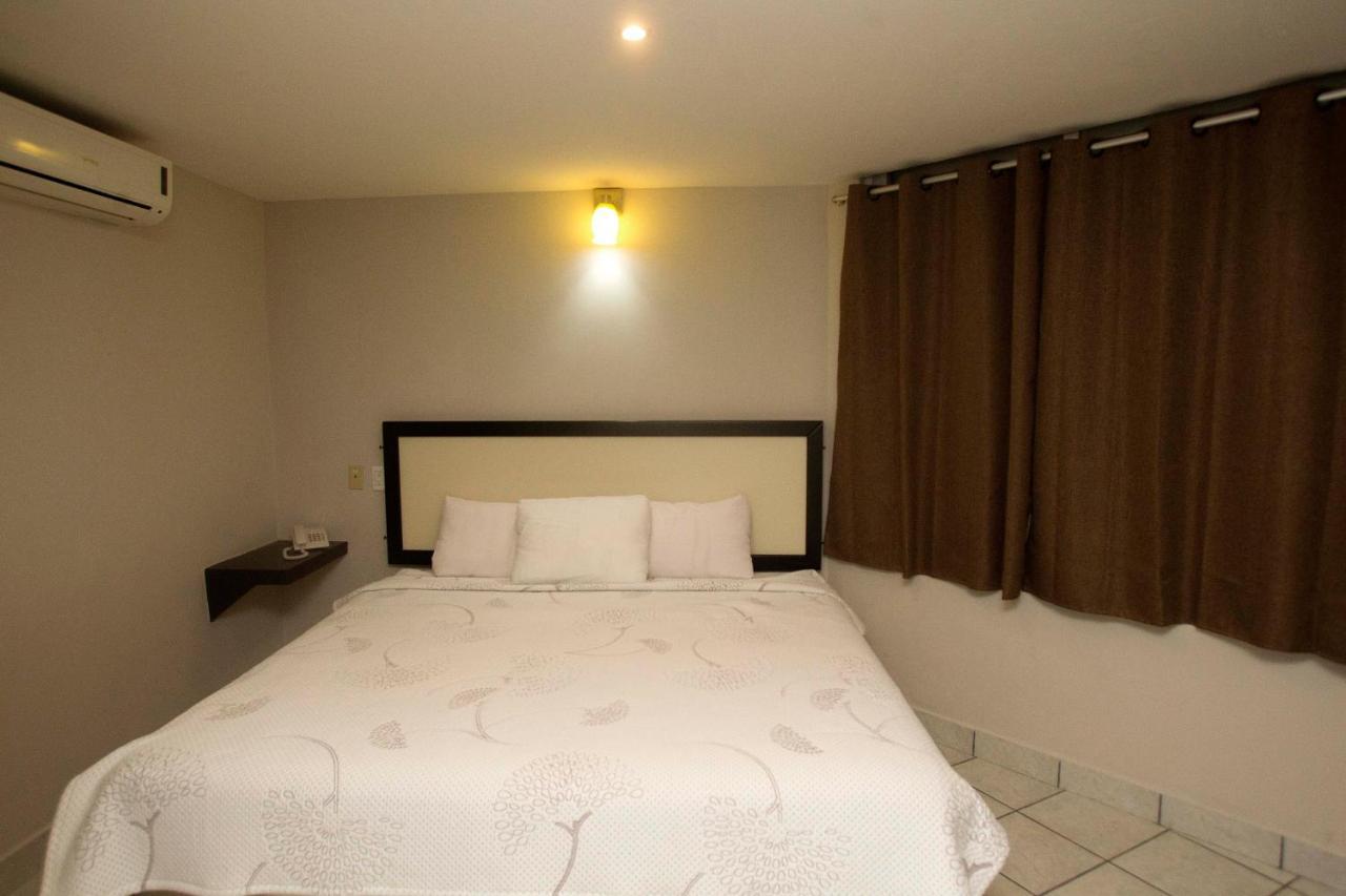 Hotel Florencia Poza Rica Exteriör bild