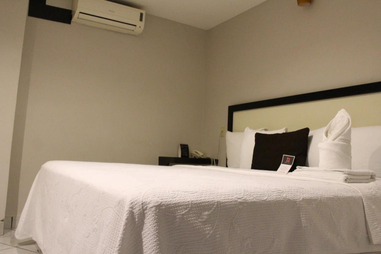 Hotel Florencia Poza Rica Exteriör bild